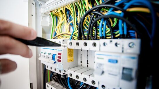 Electrician in Worceste