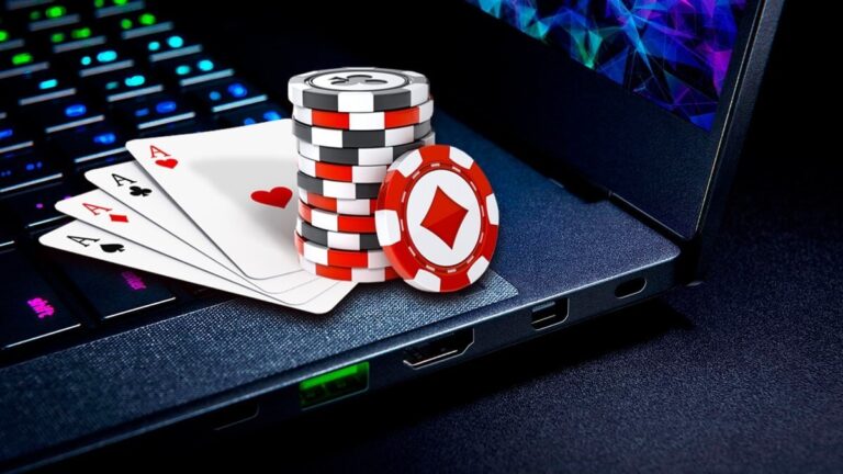 Navigating the Digital Felt The Impact of Innovation and Legislation on Modern Online Poker